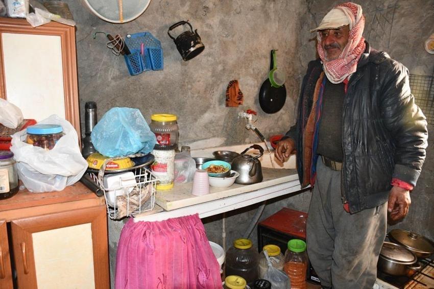 9 yıldır aynı noktada duruyor! Faraşin Yaylası'nda garip bir hayat
