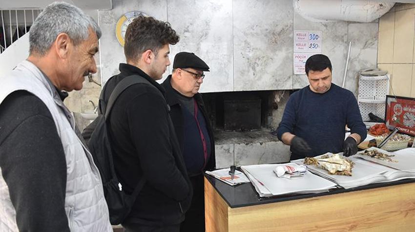 Sivas'ta ramazan ayında da pişmiş kelle vatandaşın favori yemeği!