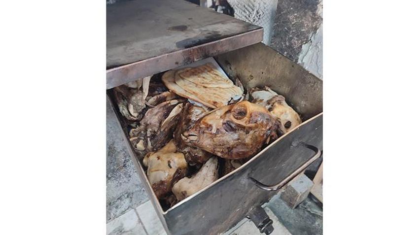 Sivas'ta ramazan ayında da pişmiş kelle vatandaşın favori yemeği!