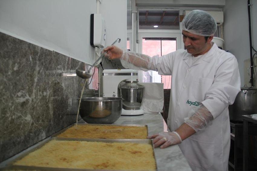 Giresun'a özgü lezzetler, fındıklı sütlü kadayıf ve fındık ezmeli kadayıf tatlısı Ramazan sofralarının vazgeçilmezi oldu