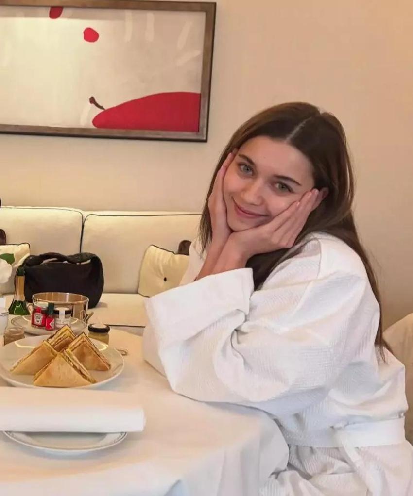 Afra Saraçoğlu makyajını sildi! Yalı Çapkını final yapıyor