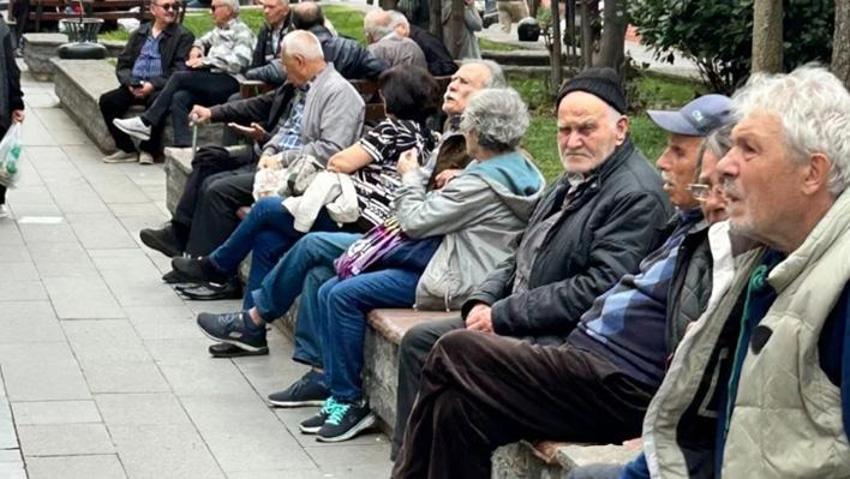 Türkiye nüfusunda yaşlanma hızında artış! İstatistik belli oldu! İşte 100 yaşın üstündeki kişi sayısı