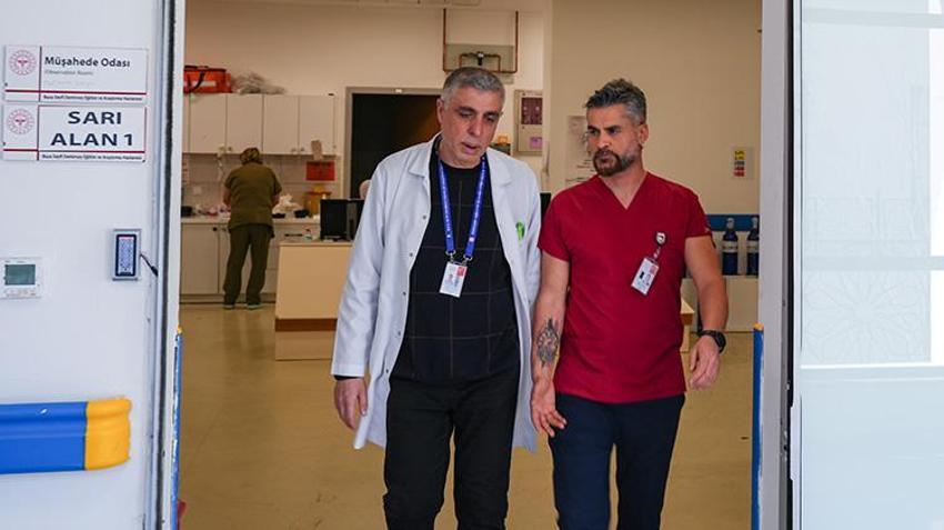 56 yaşında doktor oldu! Turist rehberliği yapan vatandaş yıllar önce terk ettiği üniversiteye geri döndü