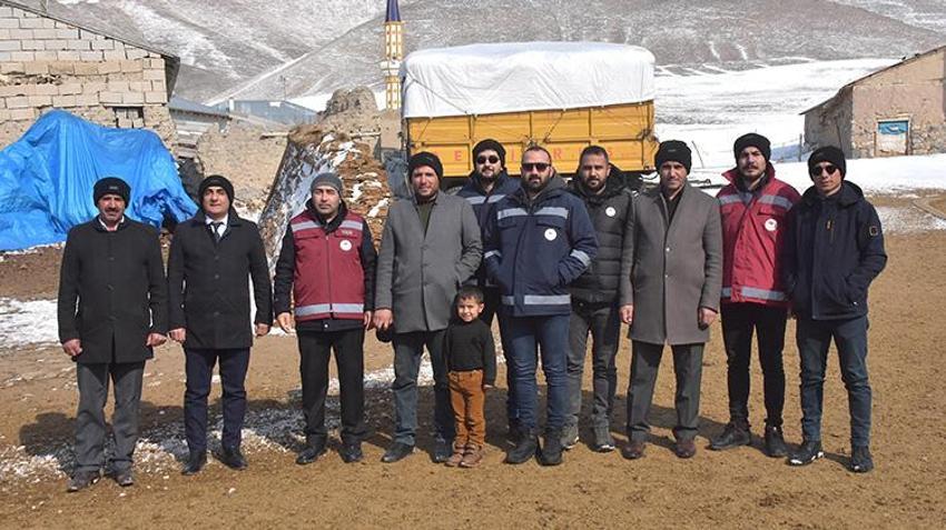 Van'da besici veterinerin tavsiyesine uydu yıl iki kez kuzu almaya başladı!