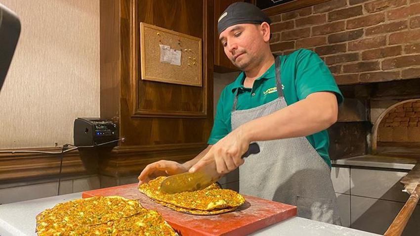 İstanbul'da lahmacun krizi: Semtler arasındaki fiyat farkı dudak uçuklatıyor! Esenler'de 60, Göktürk'te 250 lira
