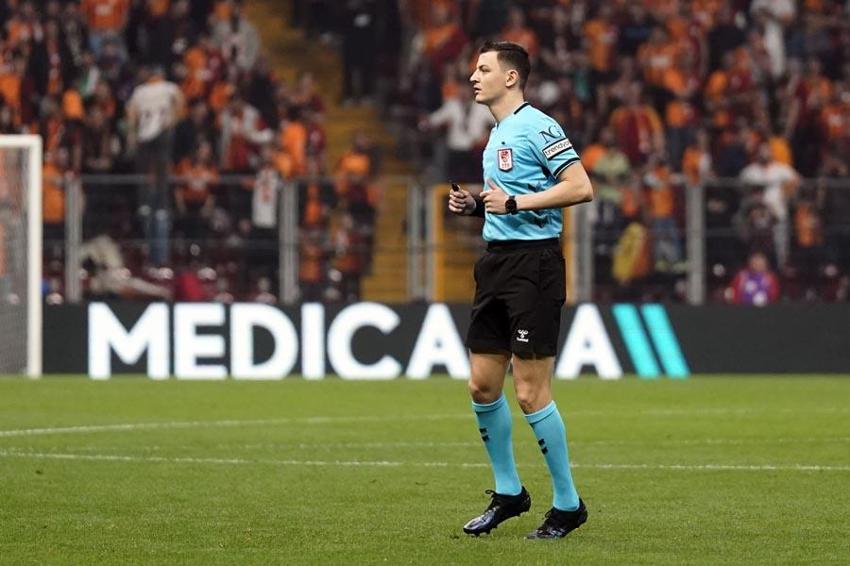 Galatasaray Antalyaspor maçında gol yağmuru! Aslan 3 puanı 4 golle aldı