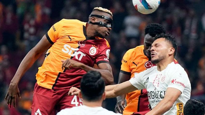Galatasaray Antalyaspor maçında gol yağmuru! Aslan 3 puanı 4 golle aldı