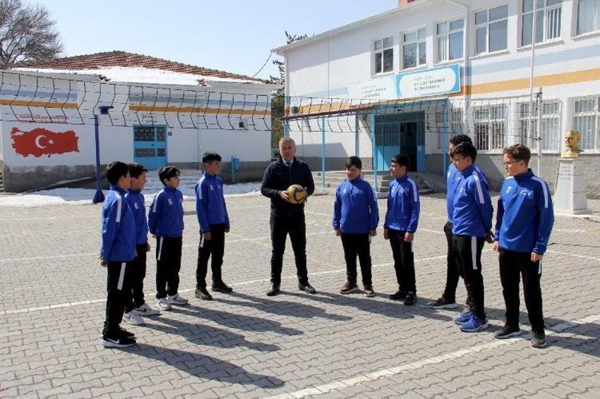 Kayseri'de köy okulunda başladılar, kısa sürede şampiyon oldular