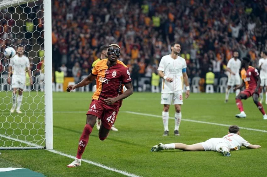 Süper Lig'de gol krallığı yarışında zirve alev aldı! Piatek, Simon Banza, En-Nesyri derken Osimhen'den bir ilk