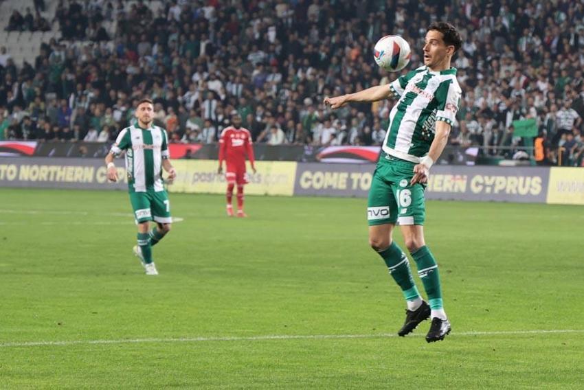 Konyaspor Beşiktaş: 1-0 Kartal direkleri geçemedi