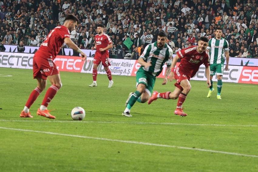 Konyaspor Beşiktaş: 1-0 Kartal direkleri geçemedi