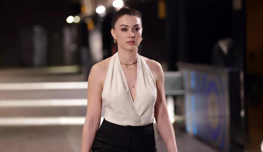 Burcu Özberk aradığı işi buldu! Partneriyle kamera karşısına geçiyor