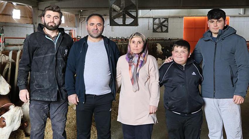 Şehir hayatından kaçıp köyüne yerleşti! Devlet desteğiyle kurduğu çiftlikte ayda tonlarca süt üretiyor