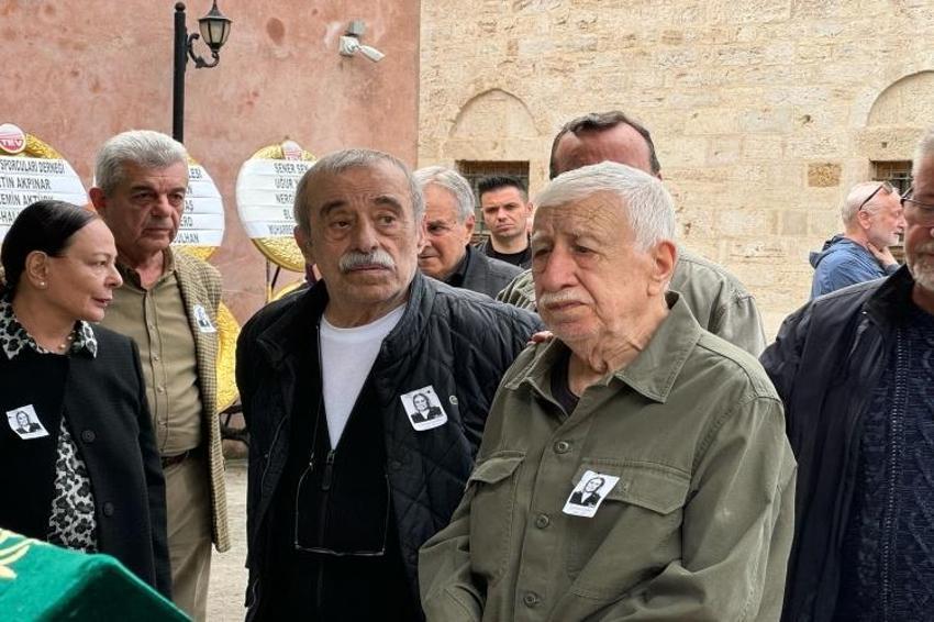 Şevket Altuğ yıllar sonra cenazede ortaya çıktı!