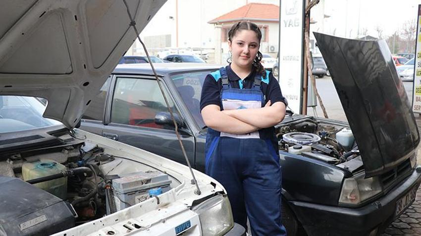 Önyargıları yıktı Kayserililere bir ilki gösterdi! Yüzlerce erkek öğrencinin içinde tek başına hayalinin peşinden gidiyor