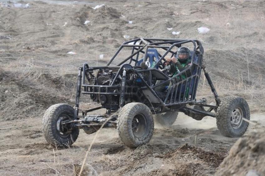 Doğal gaz borularından off-road aracı yaptı!