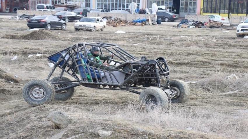 Doğal gaz borularından off-road aracı yaptı!