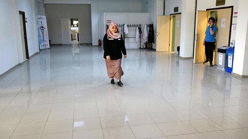 23 yıllık öğretmen doktor olmak için kolları sıvadı! Yarım kalan hayalini gerçekleştiriyor