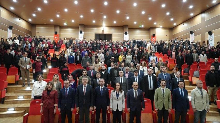 Burdur Geleneksel El Sanatları Festivali başladı! 20 sanatçının eşsiz eserleri sergileniyor