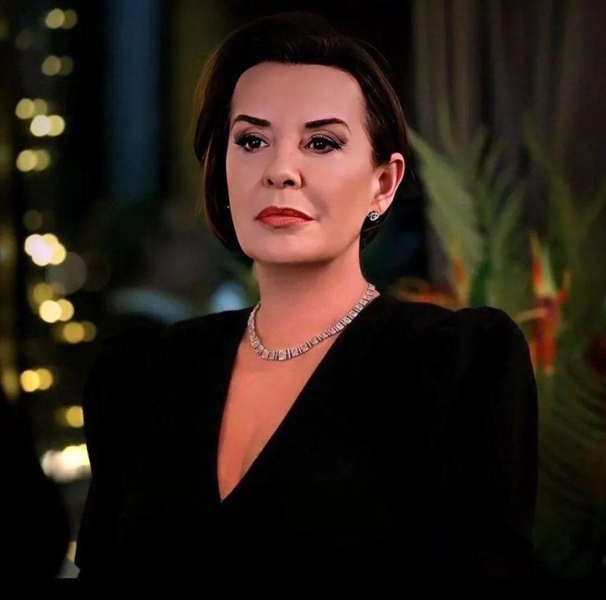 Filiz Akın hayatını kaybetti... Sanat dünyasından veda mesajları