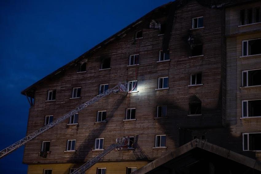 Kartalkaya'daki Grand Kartal Otel yangınına ilişkin bilirkişi raporu hazırlandı