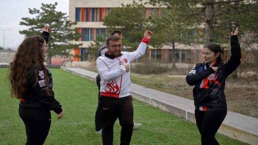 Çorum'da bocce sporcusu 3 kardeş şampiyonalara birlikte hazırlanıyor