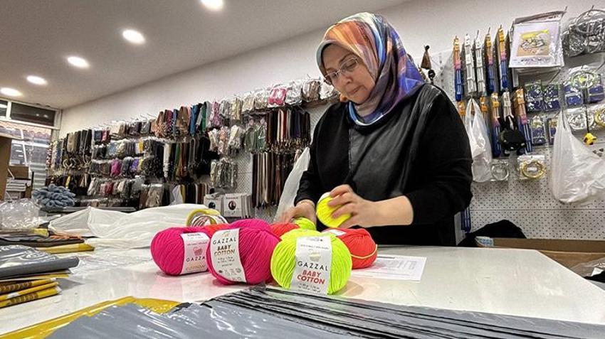 Bolu'nun tarihi çarşısında yün satarak dünyaya açıldı! Eniştesi banka müdürlüğünü bırakıp geldi