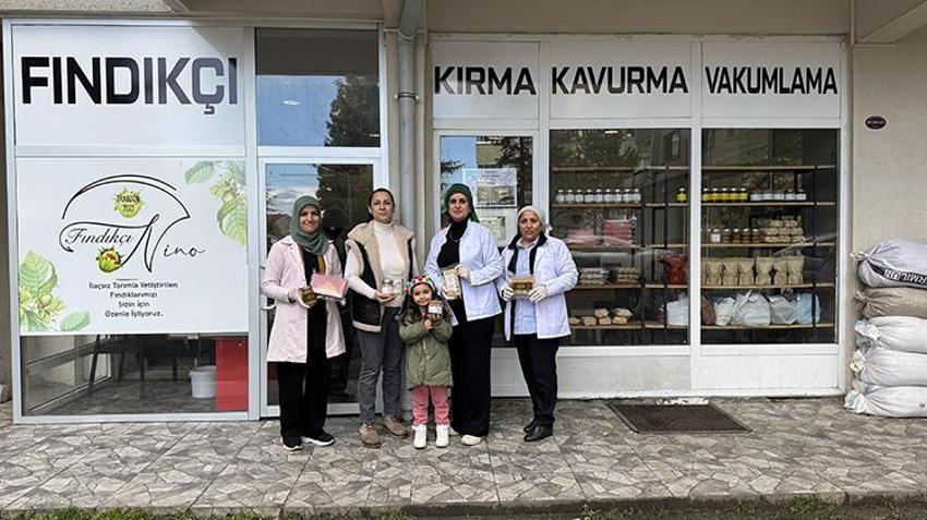 Trabzon'da fındığı işleyerek katma değer katan girişimci kadın, hem istihdam sağladı hem de işinin patronu oldu