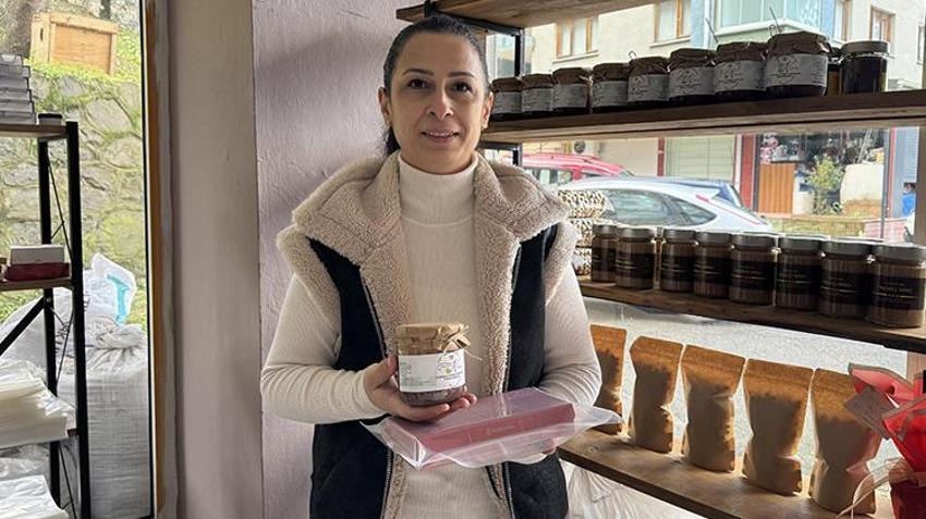 Trabzon'da fındığı işleyerek katma değer katan girişimci kadın, hem istihdam sağladı hem de işinin patronu oldu