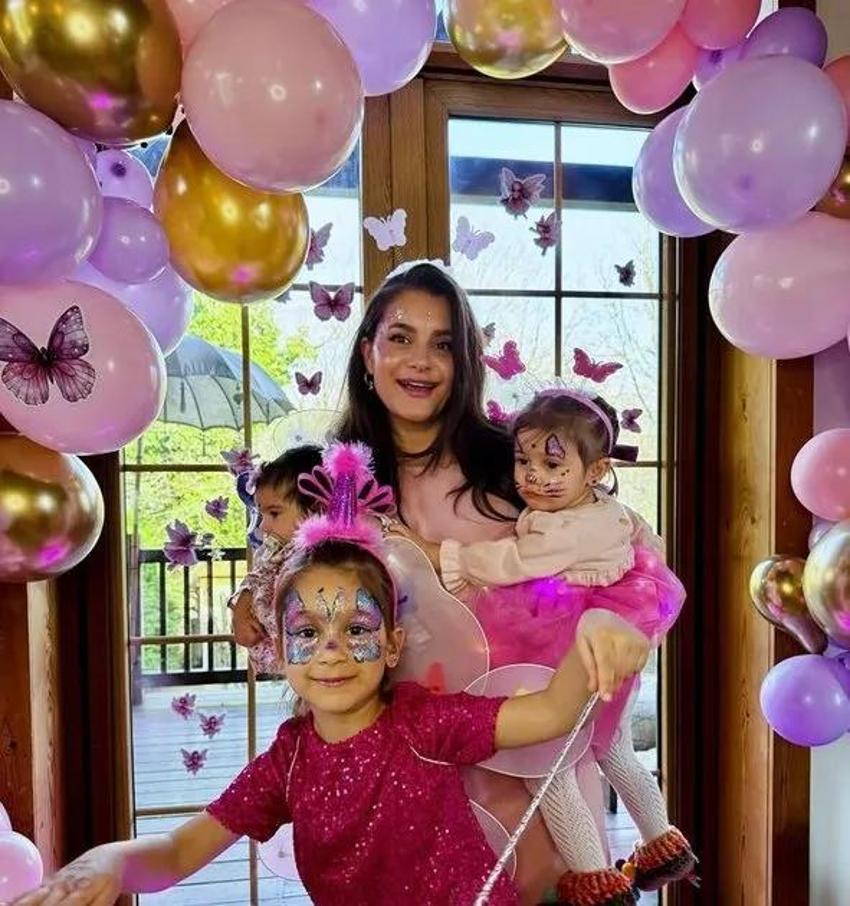 Atiye'den kızının doğum gününe duygusal paylaşım! 'Bir kelebek dokundu hayatımıza'