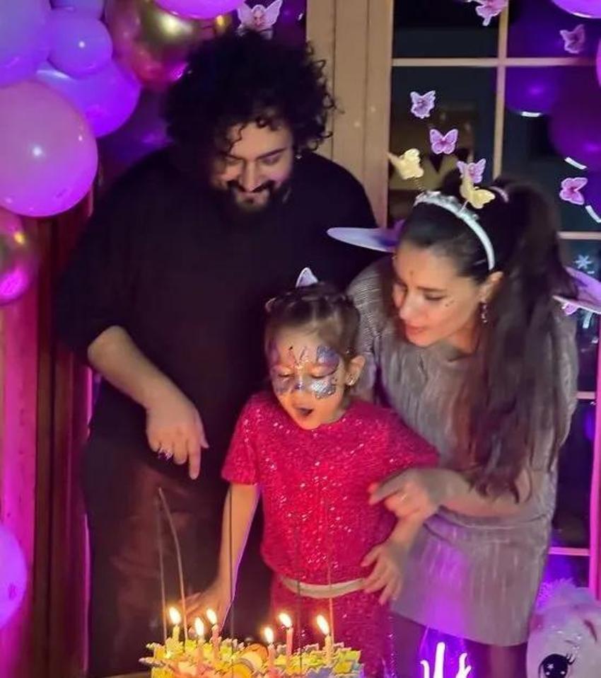 Atiye'den kızının doğum gününe duygusal paylaşım! 'Bir kelebek dokundu hayatımıza'