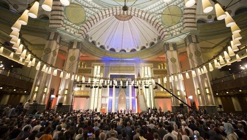 Bayram namazı saatleri... 2025 Ramazan Bayram namazı kaçta kılınacak? İşte il il saatler...