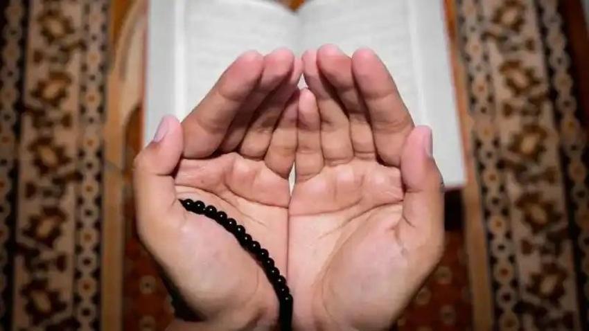 Zengin olmak için en etkili dua: Zenginlik duası Arapça ve Türkçe okunuşunu nasıl? Zenginlik duası hangi gün okunur?