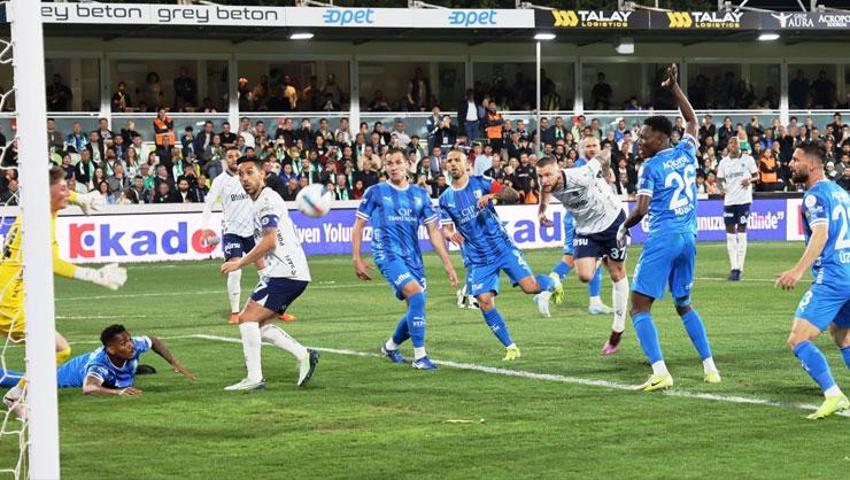 Bodrum FK Fenerbahçe maçında 6 gol ve 2 penaltı vardı
