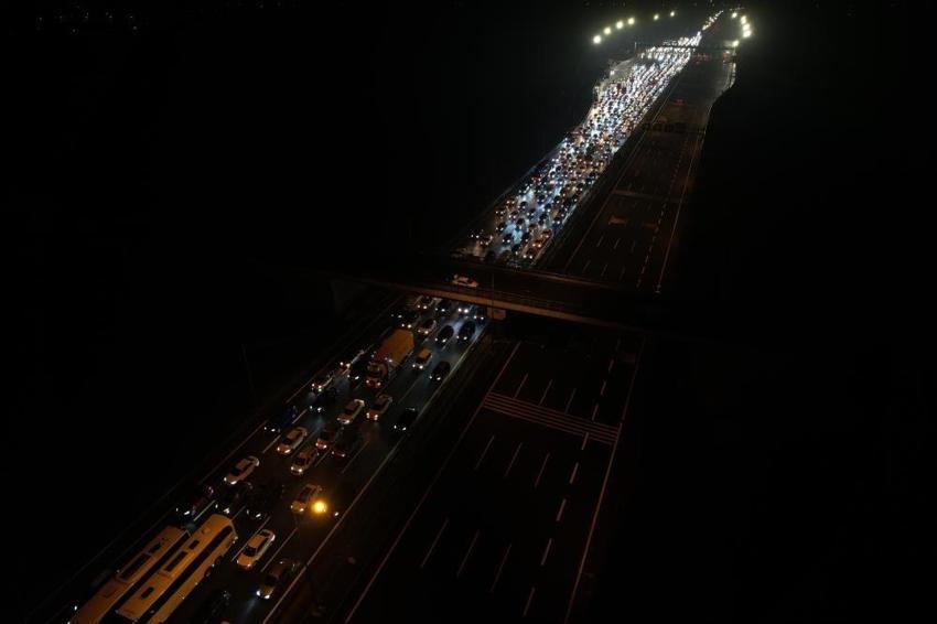 Bayram göçü başladı! Otoyolların kesişim noktasında trafik durdu