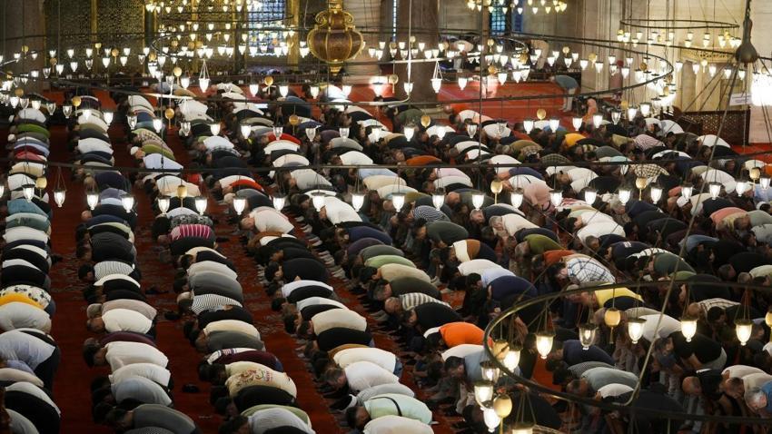 Bayram Namazı Kaçta? Bayram Namazı Saat Kaçta? Namaz Saatleri! İl İl Bayram Namazı Saatleri