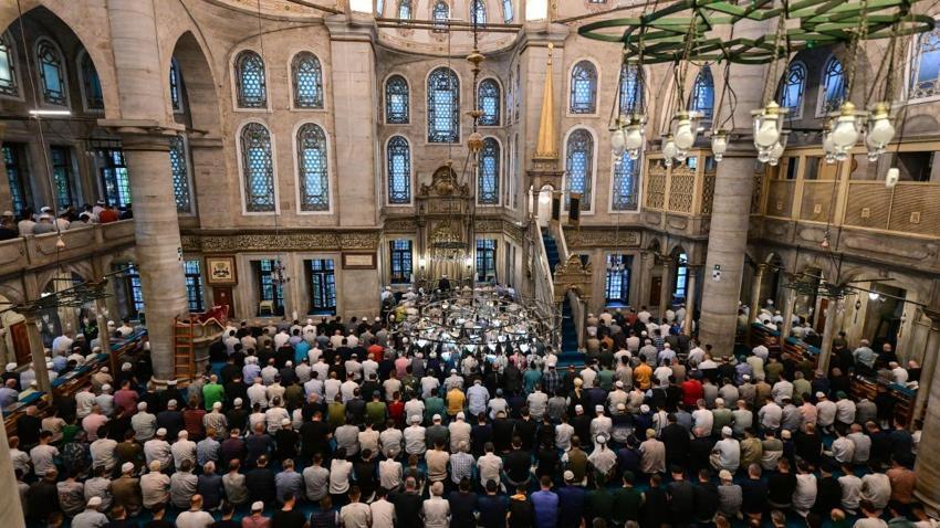 Bayram Namazı Kaçta? Bayram Namazı Saat Kaçta? Namaz Saatleri! İl İl Bayram Namazı Saatleri