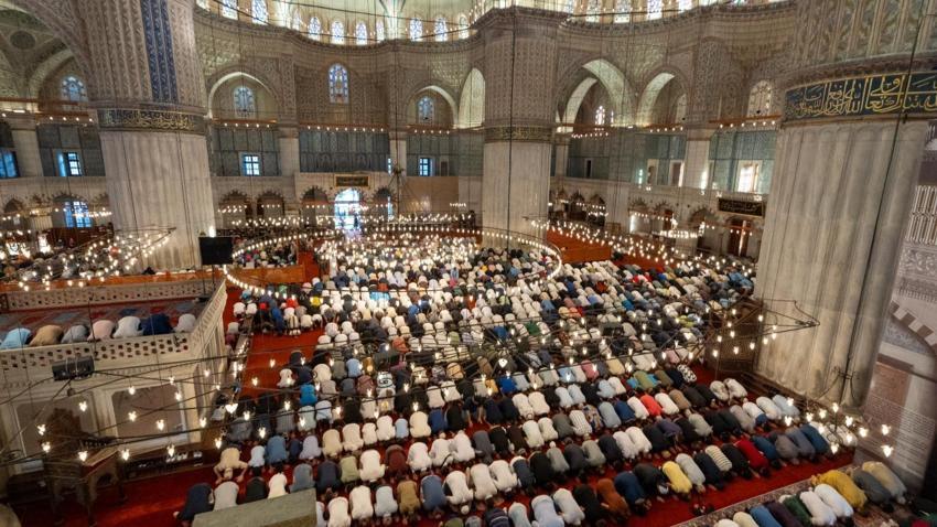 Bayram Namazı Kaçta? Bayram Namazı Saat Kaçta? Namaz Saatleri! İl İl Bayram Namazı Saatleri