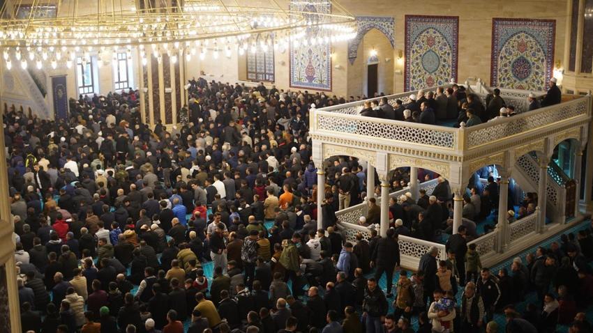 Bayram Namazı Kaçta? Bayram Namazı Saat Kaçta? Namaz Saatleri! İl İl Bayram Namazı Saatleri