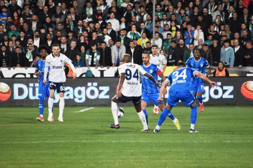 Dzeko, Tadic, Kostic değil yıldız ismi yerin dibine soktu: Antrenman yerine ortada sıçan oynuyorlar