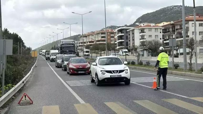 Ramazan Bayramı öncesi manzara yine değişmedi: Akın akın geldiler; kilometrelerce araç kuyruğu oluştu