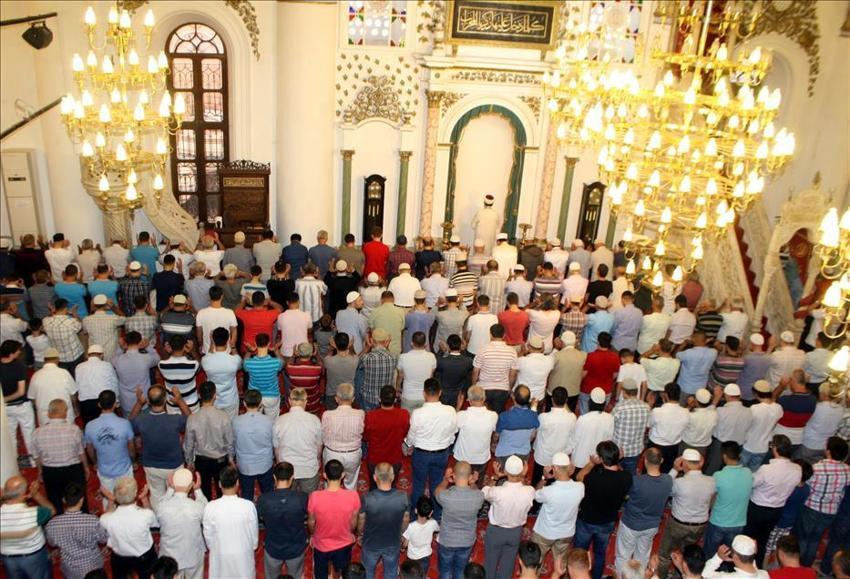 2025 bayram namazı saat kaçta kılınacak? İstanbul bayram namazı saati: İl İl Ramazan Bayramı namazı vakitleri