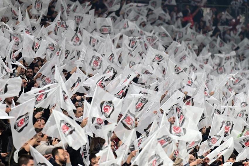 Beşiktaş Galatasaray derbisi 3 gol 2 kırmızı kart! Kartal Aslan'a ilk mağlubiyetini tattırdı