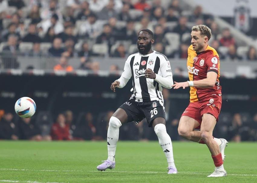 Beşiktaş Galatasaray derbisi 3 gol 2 kırmızı kart! Kartal Aslan'a ilk mağlubiyetini tattırdı