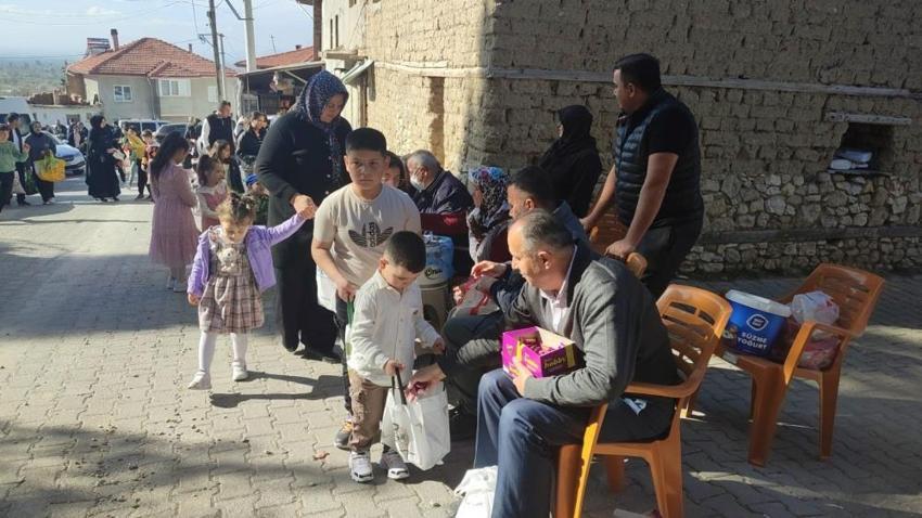 Denizli'de 400 yıllık bayram geleneği! Binlerce çocuk tek bir amaç için buluştu