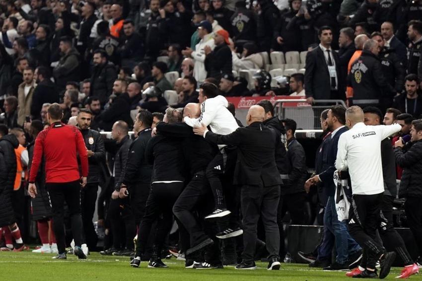 Victor Osimhen'i zor tuttular! Beşiktaş derbisi sonrası çıldırdı: Olay hareket, Muslera araya girdi