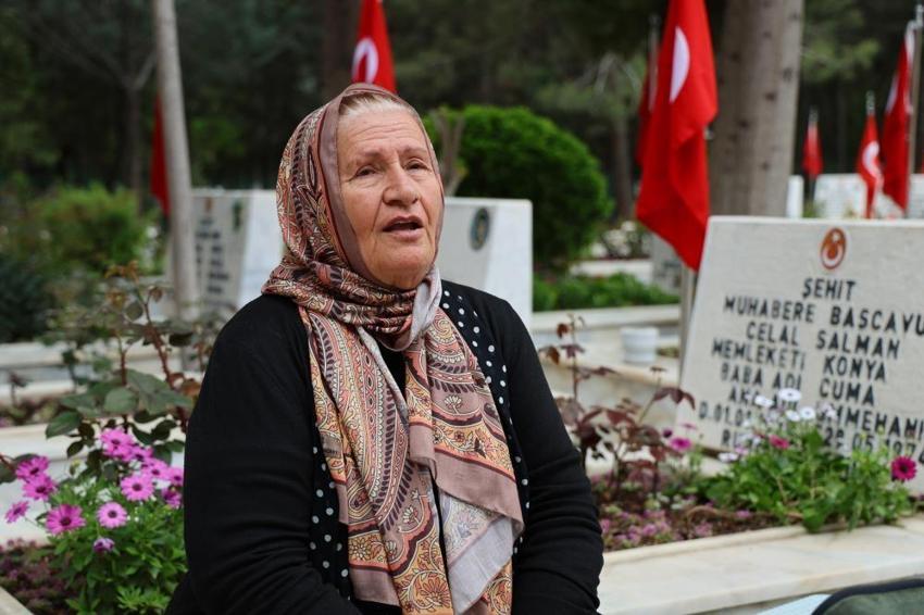 Adana'da şehit anneleri evlatlarıyla bayramlaştı! "Evladım bayramda dünyaya gelmişti, onsuz bayramı ne yapayım"