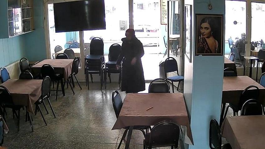 Kahve içip gittiler, helallik notu ve 100 lira bıraktılar