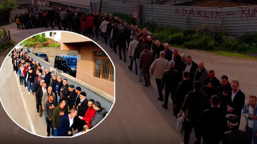 Bursa'da 65 yıllık miras! Tam 1 kilometrelik kuyruk, bu bayramda da görüntü değişmedi