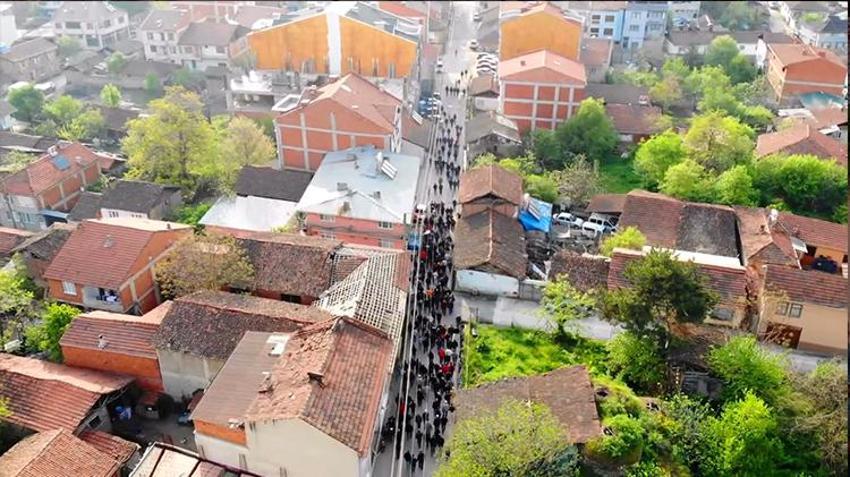 Bursa'da 65 yıllık miras! Tam 1 kilometrelik kuyruk, bu bayramda da görüntü değişmedi